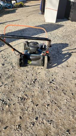 Senix Briggs & Stratton 140cc 21" Cut Push Mower 1