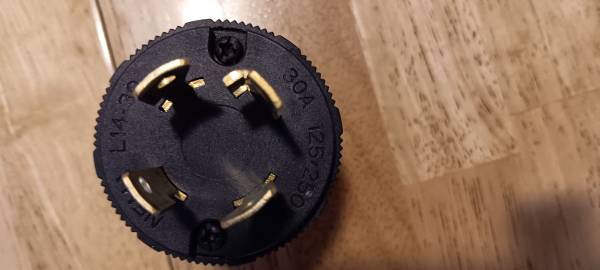 30 amp  twist plug and receptacle 1