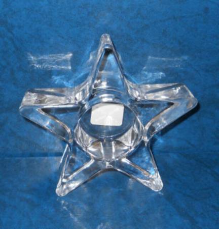 NIB Crate and Barrel Clear Glass Star Tealight / Voltive candle holder 1