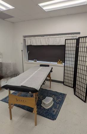 $800 / 168ft2 - Sala de terapia de masajes en una clínica de acupuntura (Watertown)63828406401793120