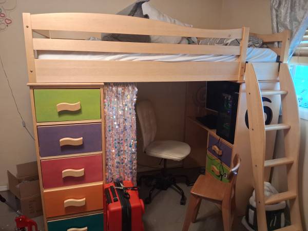 Twin Loft Bed 1