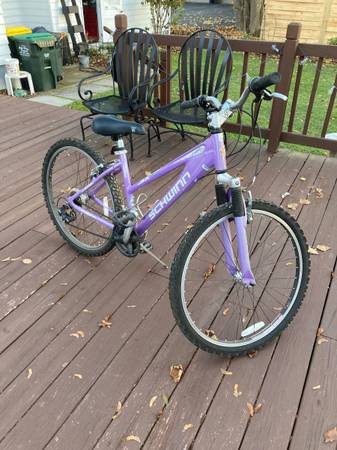 BICYCLE: GIRLS/LADIES SCHWINN 21 SPEED EXCELLENT! 1