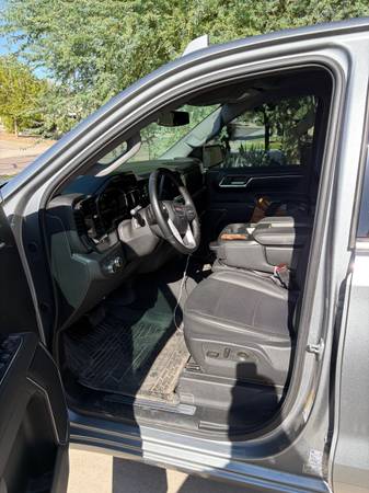 2025 GMC 1500 SLT 3.0 - Photo 3
