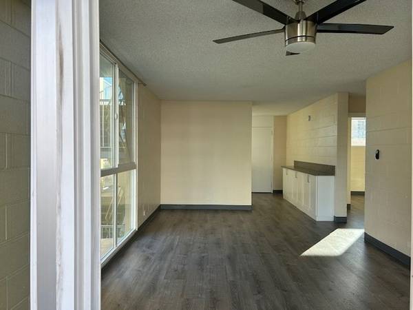 $2,652 / 2br - 778ft2 - Conveniently located to schools, highway, and shopping (Punahou and Young)63939528748291124