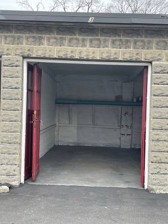 $325 / 999999ft2 - Parking available October 1st! GARAGED Spot near Brookline Village! (Brookline Village)63699294996225121