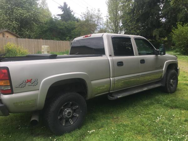 ¡Impresionante camión! - GMC Sierra Crew Cab 2005, 4x4 Duramax - $15,500 (Eugene)63470222139265123