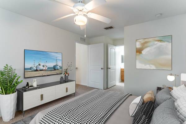 $1,450 / 2br - 975ft2 - El hogar es donde las raíces crecen profundas (Rockledge)63846409545859124