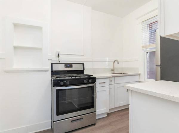 $999 GET a FREE MTH - Stunning Studio | Close to Portland International (Downtown Portland)64039223368195122