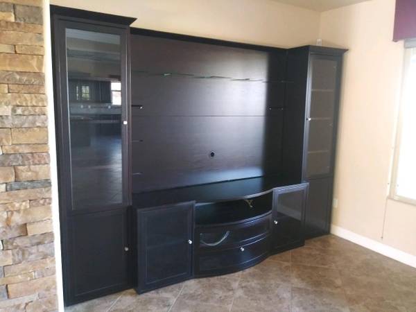 Entertainment center (Media center) 1