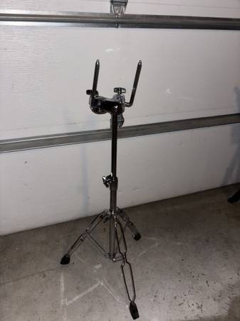 Tama double tom stand 1