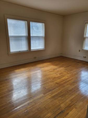 $1,100 / 1br - 650ft2 - 902 Grand Ave, Hardwood Floors,  NOV - DEC (ST PAUL, Crocus/Summit Hill, Mitchell Hamline)64003958919426121