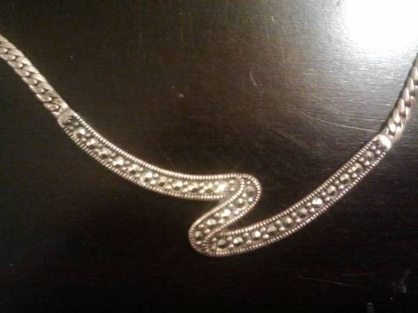 Beautiful Sterling Silver  Marcasite Necklace with Beautiful Design 1