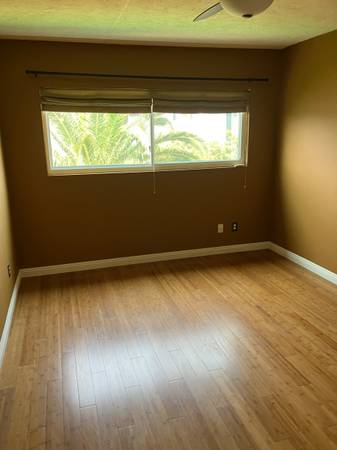 $3,025 / 2br - 1018ft2 - 3856 Groton Street #3, Viewpoints in Point Loma63657260358657123