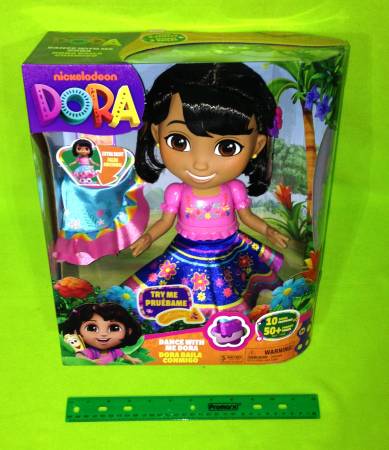 Dora The Explorer "Dance with Me Dora" Interactive Dancing Doll 1