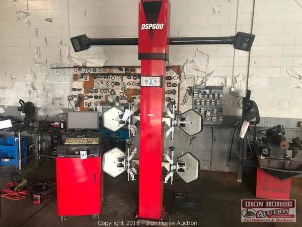 Hunter S811 Wheel Aligner with DSP600 Sensors 1