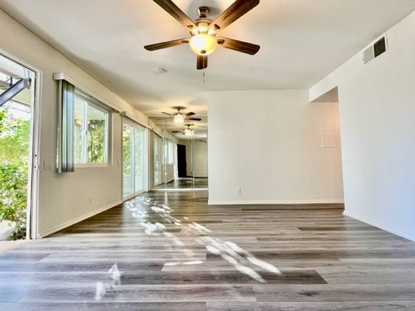 $1,795 / 2hab - Palm Desert Remodelado 2 Dormitorios, 2 Baños, Piscina y Jacuzzi (Palm Desert, Bermuda Dunes, Indio, La Quinta)63668354233347124