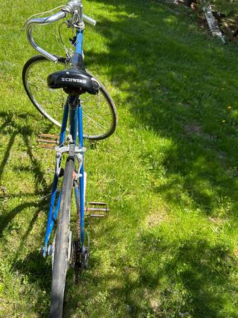 Bicicleta para adulto Schwinn de 10 velocidades - $35 (Bay View)63471070878337122