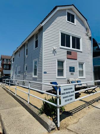 $2995.00 1st Floor, 2 BR Across from Beach!64010331912323120