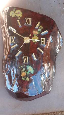 Vintage Small Redwood Burl Clock 1