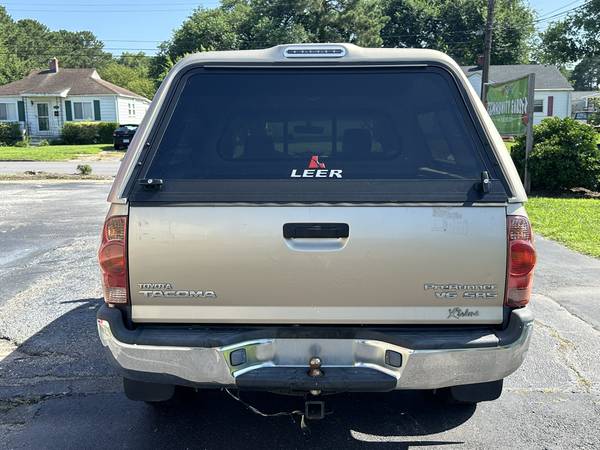 2007 Toyota Tacoma PreRunner SR5 - $8,000 (Norfolk)63621709369603123