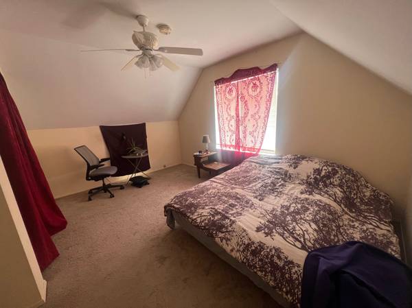 $110 / 2br - 1200ft2 - Upper Fremont 2+ bedroom, carport & parking, sleeps 8 (Fremont)64148827362947121