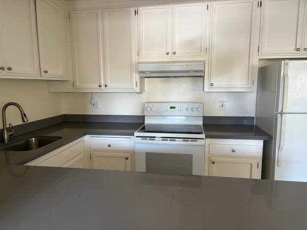 $2,500 / 2br - 850ft2 - Desirable upper level 2 bedroom 1 bath 850 sq.ft. Tam Valley apartment (mill valley)63824144503683124
