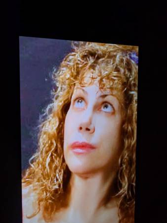 Gia lookin immediately for a nice place with hardwood floors 1