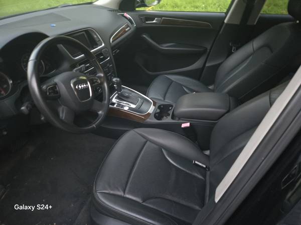 Audi Q5 - $1,30063620223905025123