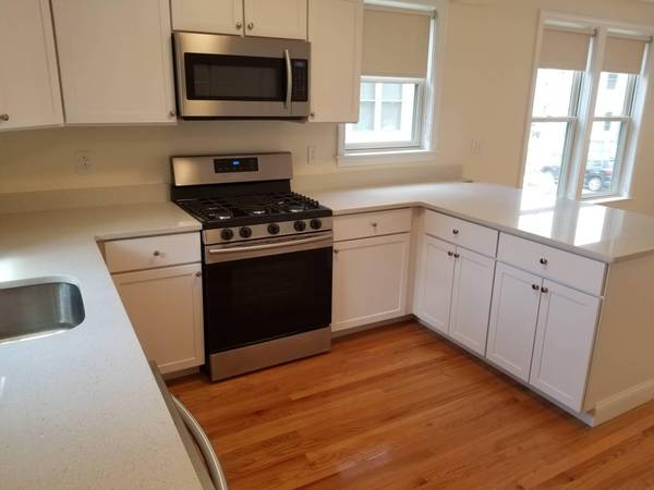 $3,850 / 3br - Roxbury 3 Bed/2.5 Bath Single-Family | Near Humboldt Ave63996548270467120