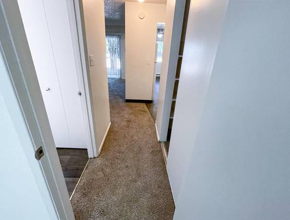 $1,365 / 2br - ¡MÁS DE 1 MES GRATIS! - Cerca del centro - Entre Portland y Gresham (Wilkes-East)63867269997187121