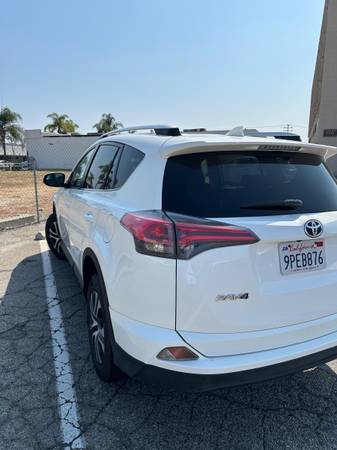 2016 Rav4 LE - $12,800 (El Monte)63623879782787122