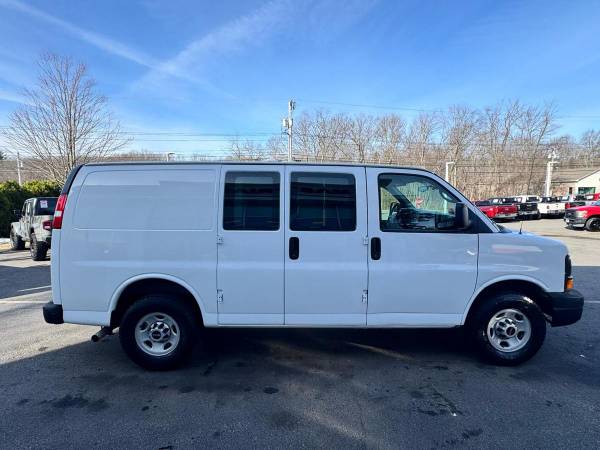 2013 GMC Savana - Photo 5