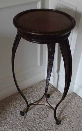 DECORATIVE METAL PLANT STAND 13"ROUND X 30" TALL 1