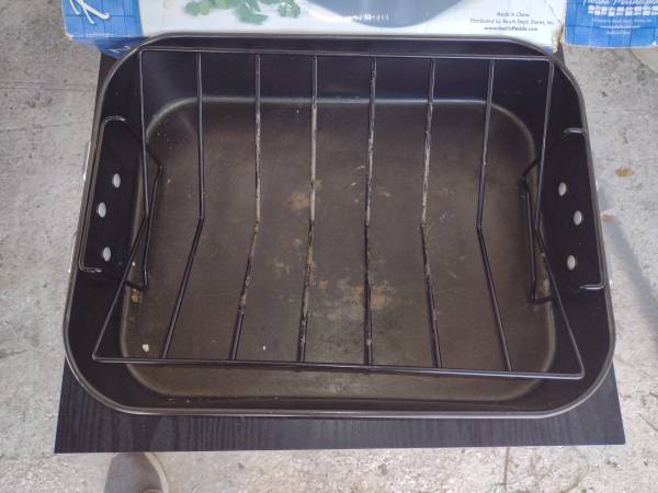 Roaster pan with rack 1