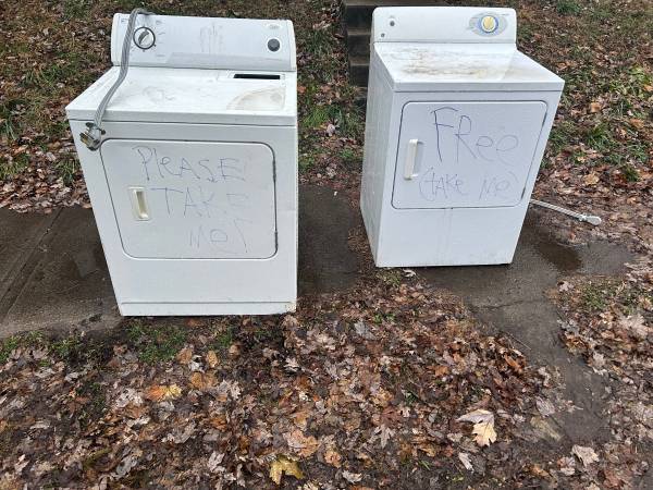 WASHER / DRYER THAT DOESNT WORK 1