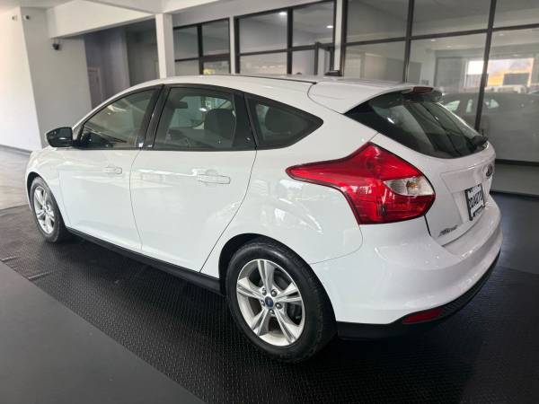 2013 Ford Focus SE Hatchback 4D 4 cilindros, combustible flexible, 2.0L - CUDL CERTIFICADO - $4995.0063435537176707124
