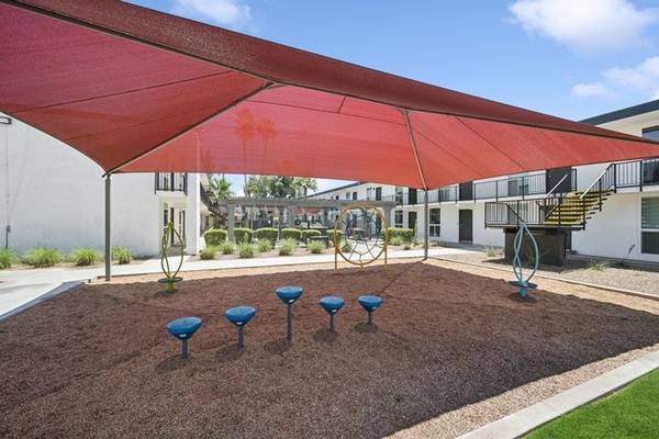 $970 / 350ft2 - ♥♥♥WHERE AFFORDABILITY, MEETS COMFORT~ UPDATED, 2 MONTHS FREE ♥♥♥ (CAMELBACK EAST)64024999847937120