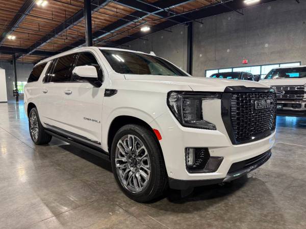 2023 GMC Yukon XL 4x4 4WD Denali Ultimate  4dr SUV - $78,900 (Platinum Motors Corp)63438392011393124