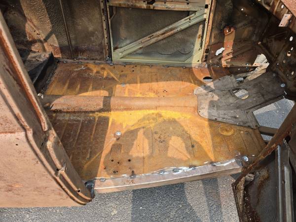 1940 Ford  coupe - $3,000 (Herminie)63625213998979124