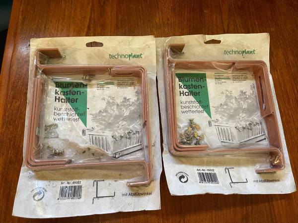Technoplant Flower box holders new in open packaging 1