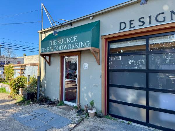 $10,825 / 5155ft2 - Tienda de gabinetes/Edificio de servicios con espacio de patio en esquina concurrida! (redwood city)63686103129219122