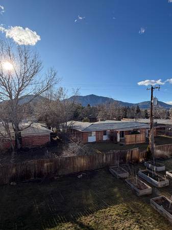 Offering a sublease! 1