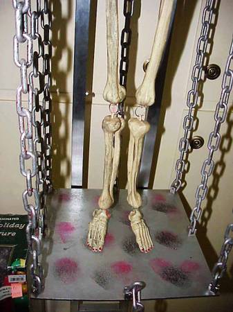 VTG Gemmy Skeleton Colgante Animado en Jaula con Movimiento y Sonido de Grito - $95 (SE Salem)63435574754049122