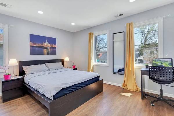 $650 / 1br - SMALL ROOM AVAILABLE IN Anchorage AREA (Bloomington)63953766515843120