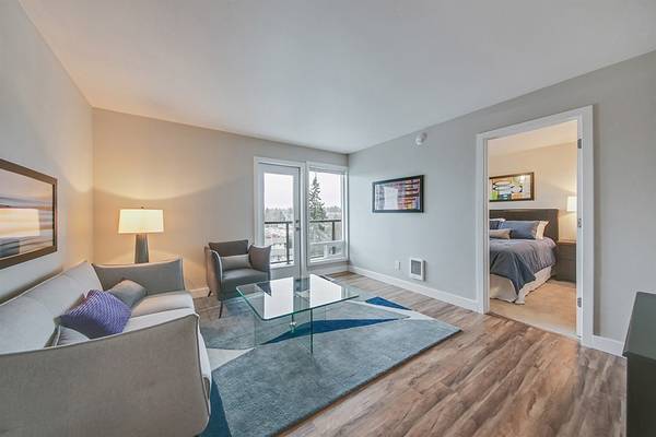 $1,995 / 2br - 850ft2 - Stainless Steel Appliances, Dog Wash, Fitness Center (West Seattle)63838112034945120