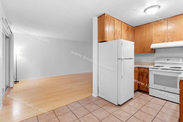 $1,350 / 1br - 650ft2 - Freshly Updated Home with Parking & Laundry Onsite (Portland)63841707762561124