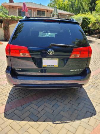 2004 Toyota Sienna, dueño original - $6,800 (los altos)63470228504195123