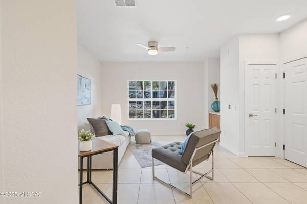 Luxury Condo in Oro Valley. 1 Beds, 1 Baths 1