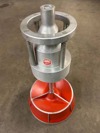 Mac Tool portable wheel balancer 1