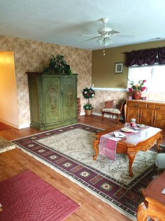$2,135 / 2br - 1029ft2 - Corporate Suite -Furnished, Pet Friendly, Free Internet, w/d included! (Anchorage, AK)64014169495171124